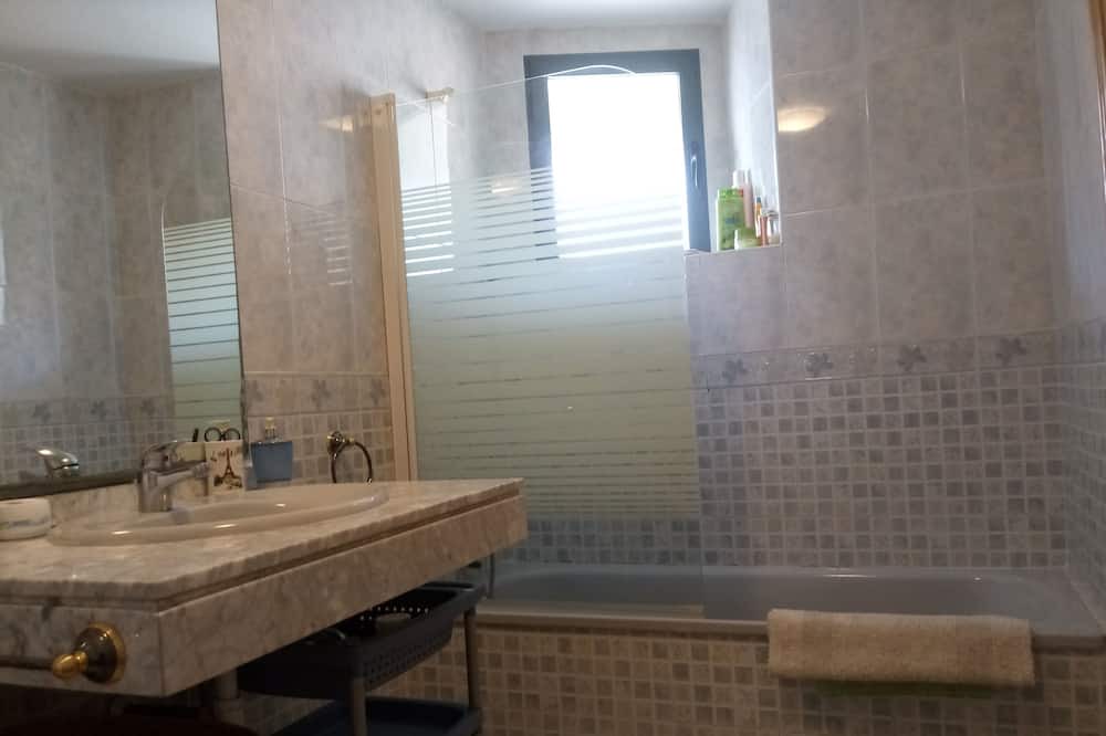 Photo of Bathroom in Paterna