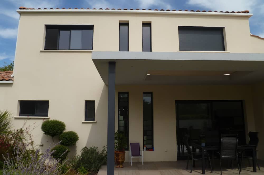 Photo of Outdoor in Montfavet
