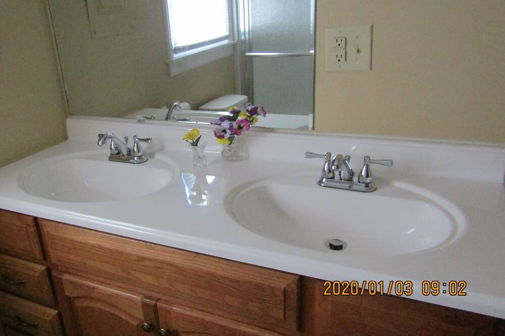 Photo of Bathroom in Buchanan