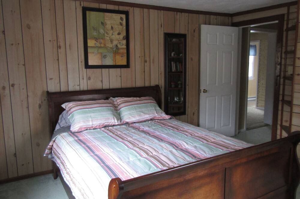 Photo of Bedroom in Buchanan