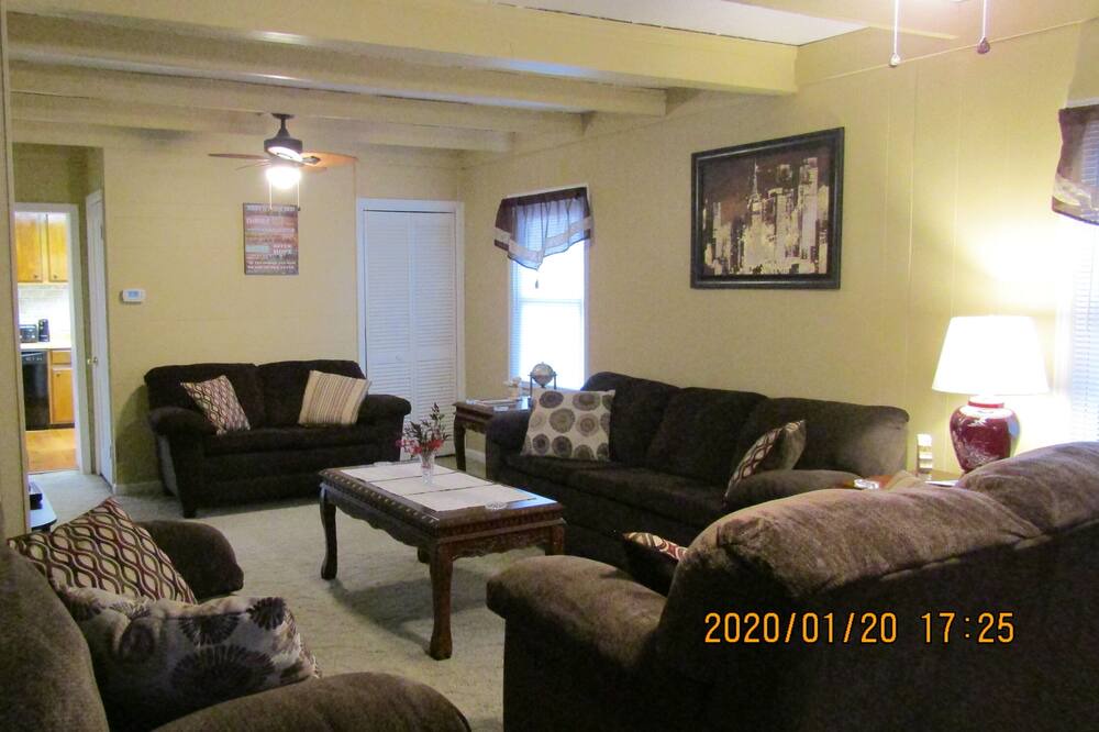 Photo of Livingroom in Buchanan