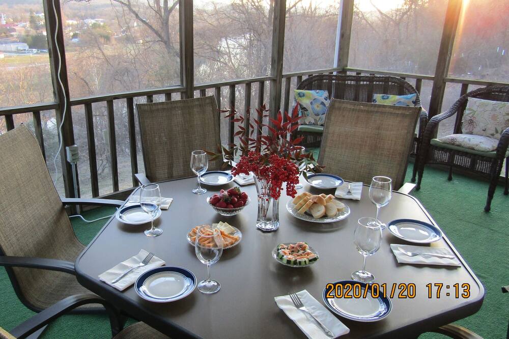 Photo of Patio Balcony in Buchanan