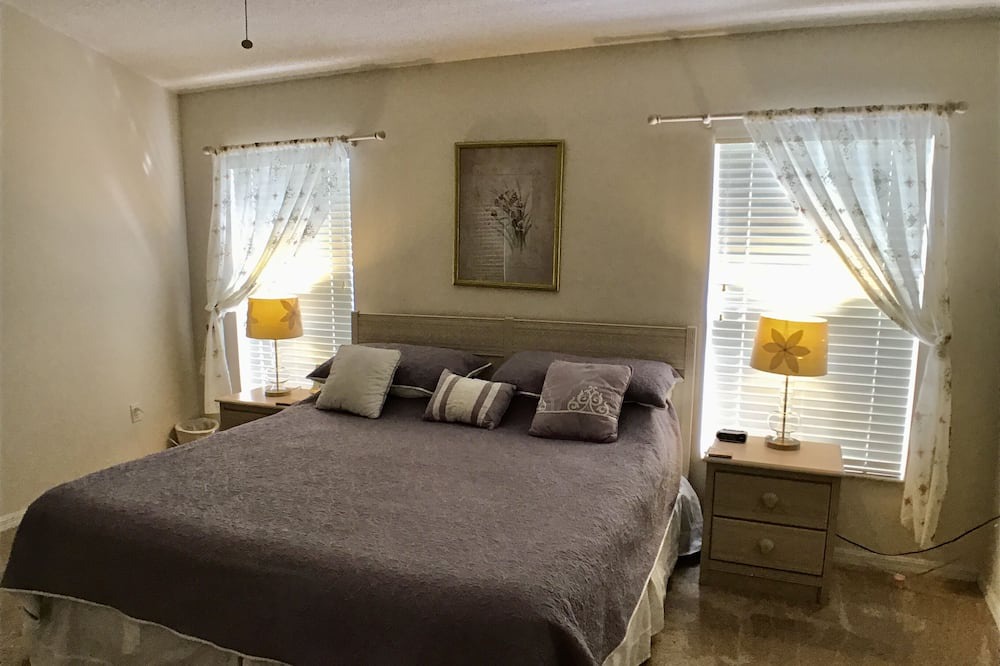 Photo of Bedroom in Poinciana