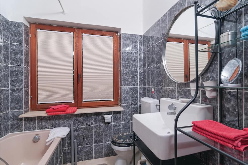 Photo of Bathroom in Kamen