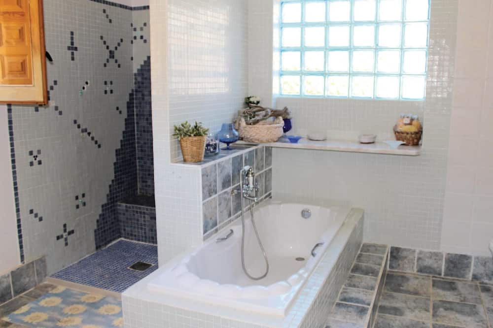 Photo of Bathroom in Jijona