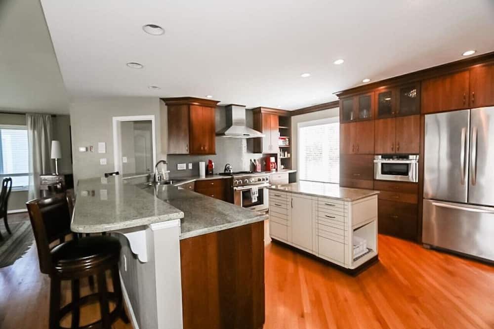 Photo of Kitchen in Croatan Beach
