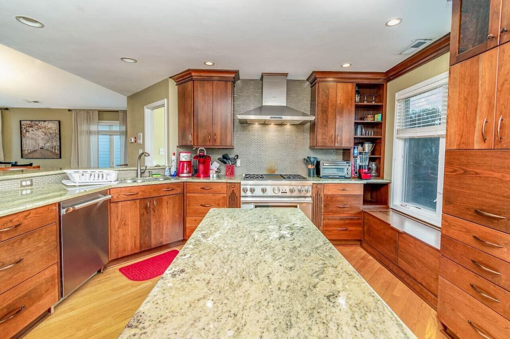 Photo of Kitchen in Croatan Beach