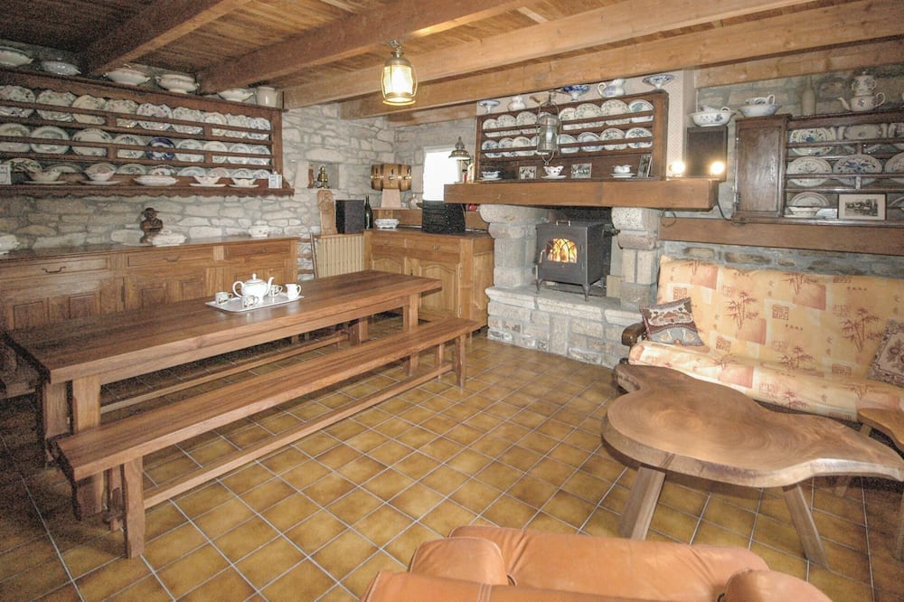 Photo of Bedroom in Lanvaudan