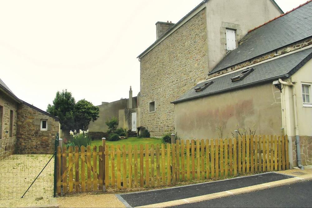 Photo of Others in Trelevern