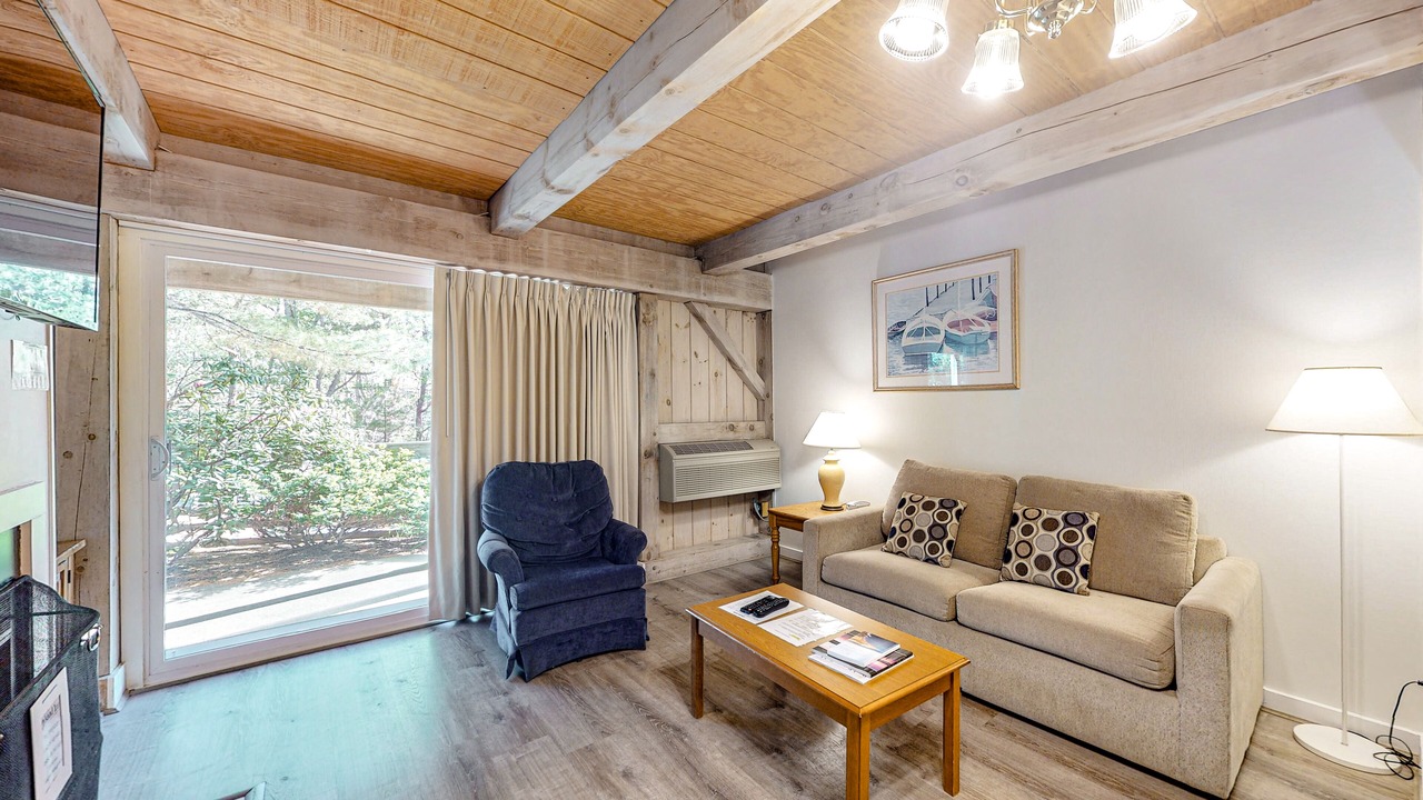 Photo of Livingroom in Oak Bluffs