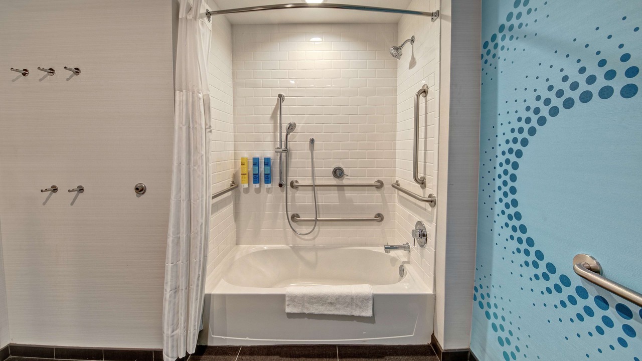 Photo of Bedroom in Hollins