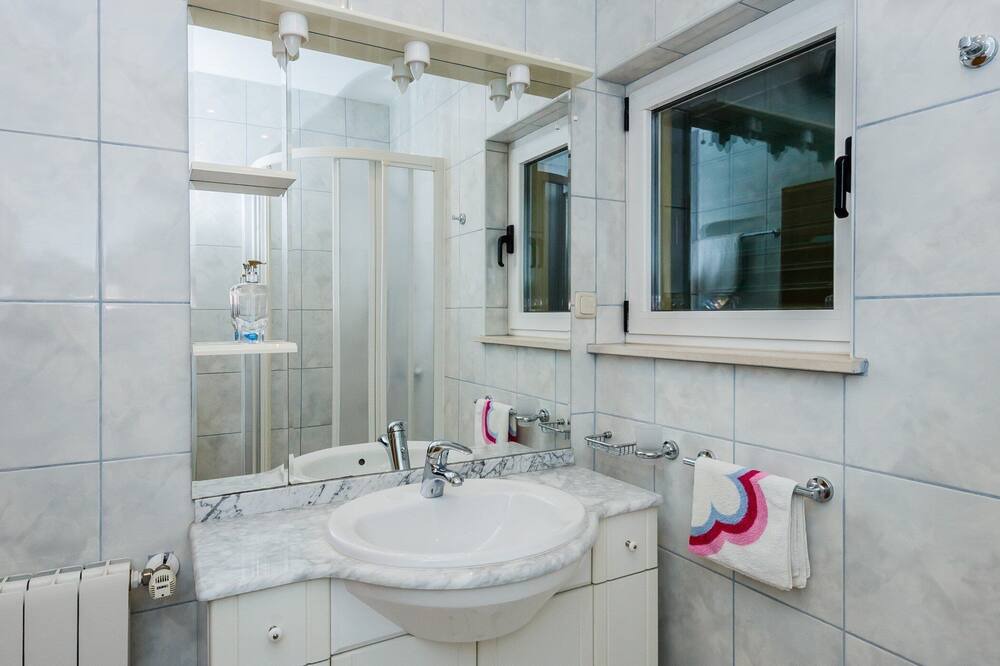 Photo of Bathroom in Kastela
