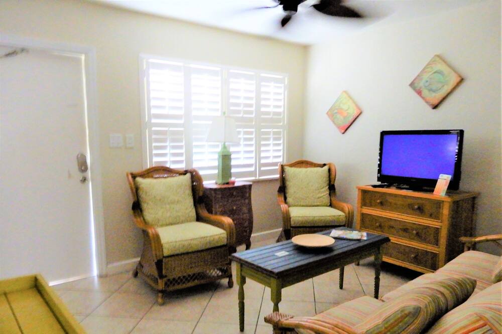 Photo of Livingroom in Bay Esplanade