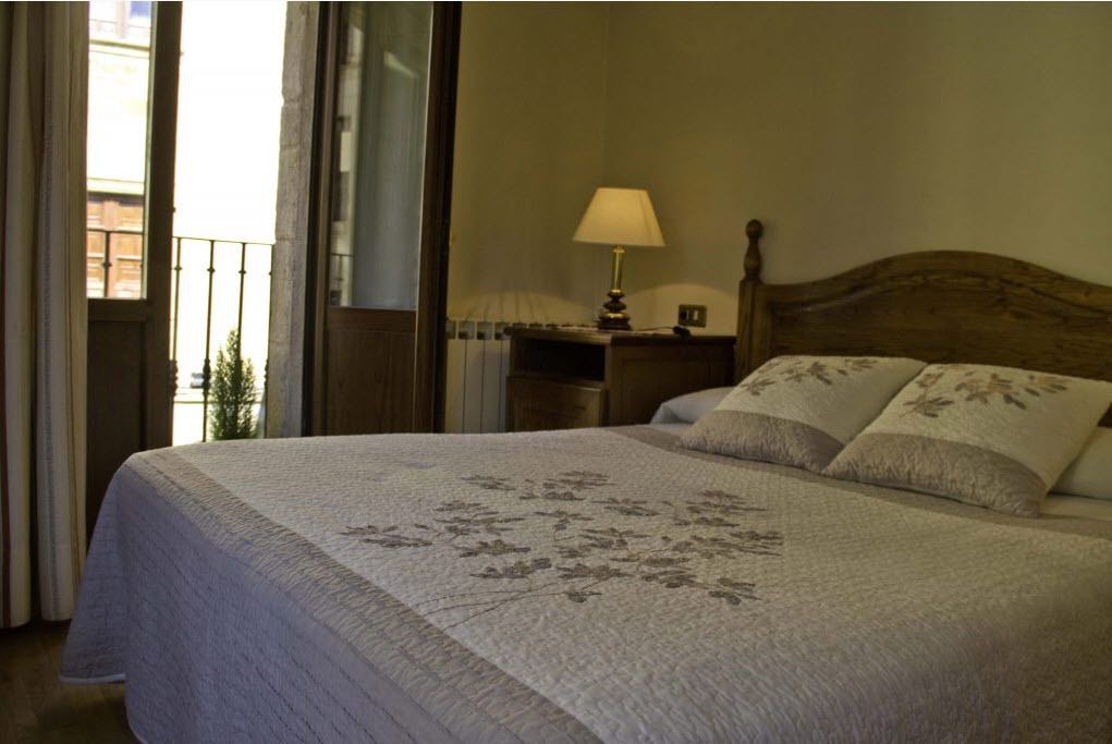 Photo of Bedroom in Sos del Rey Catolico