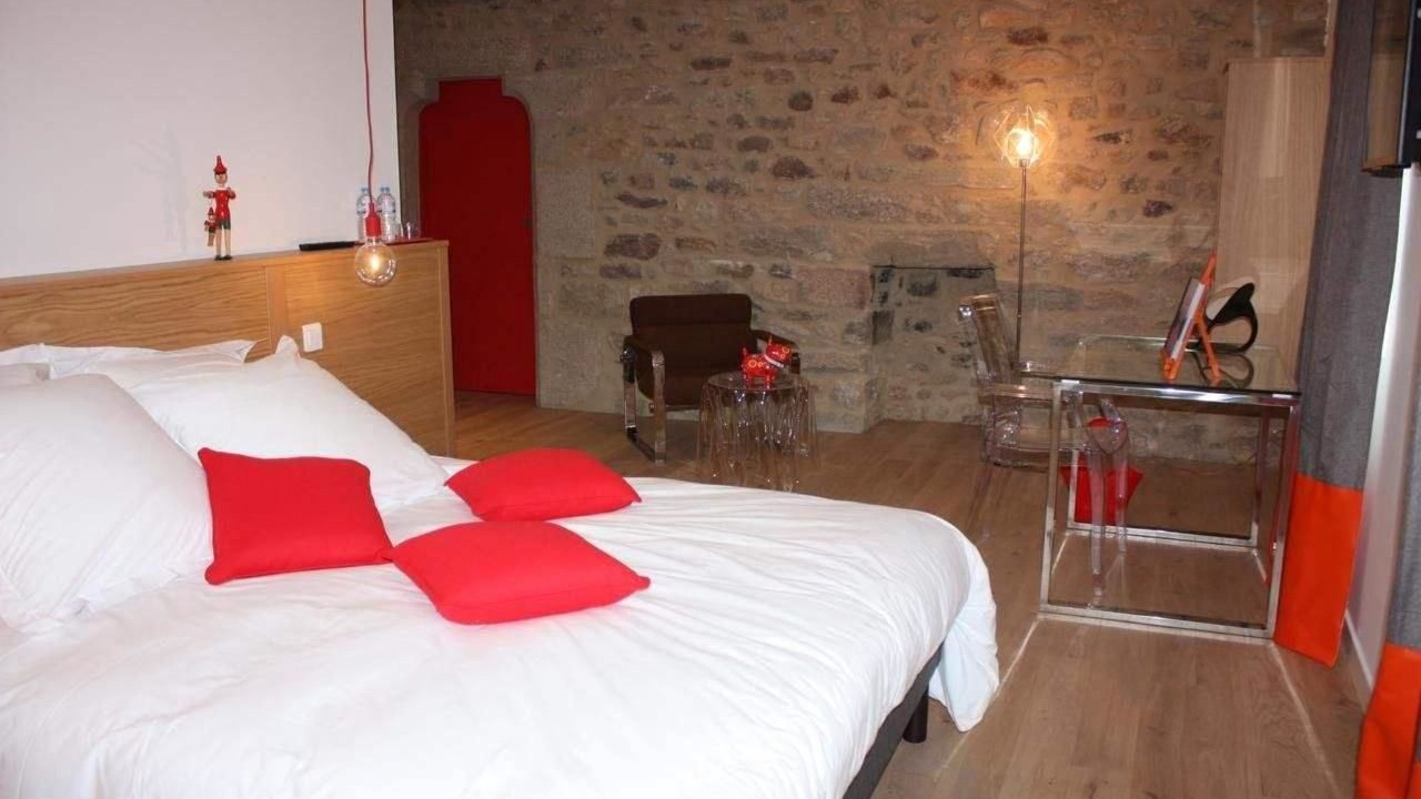 Photo of Bedroom in Lannilis