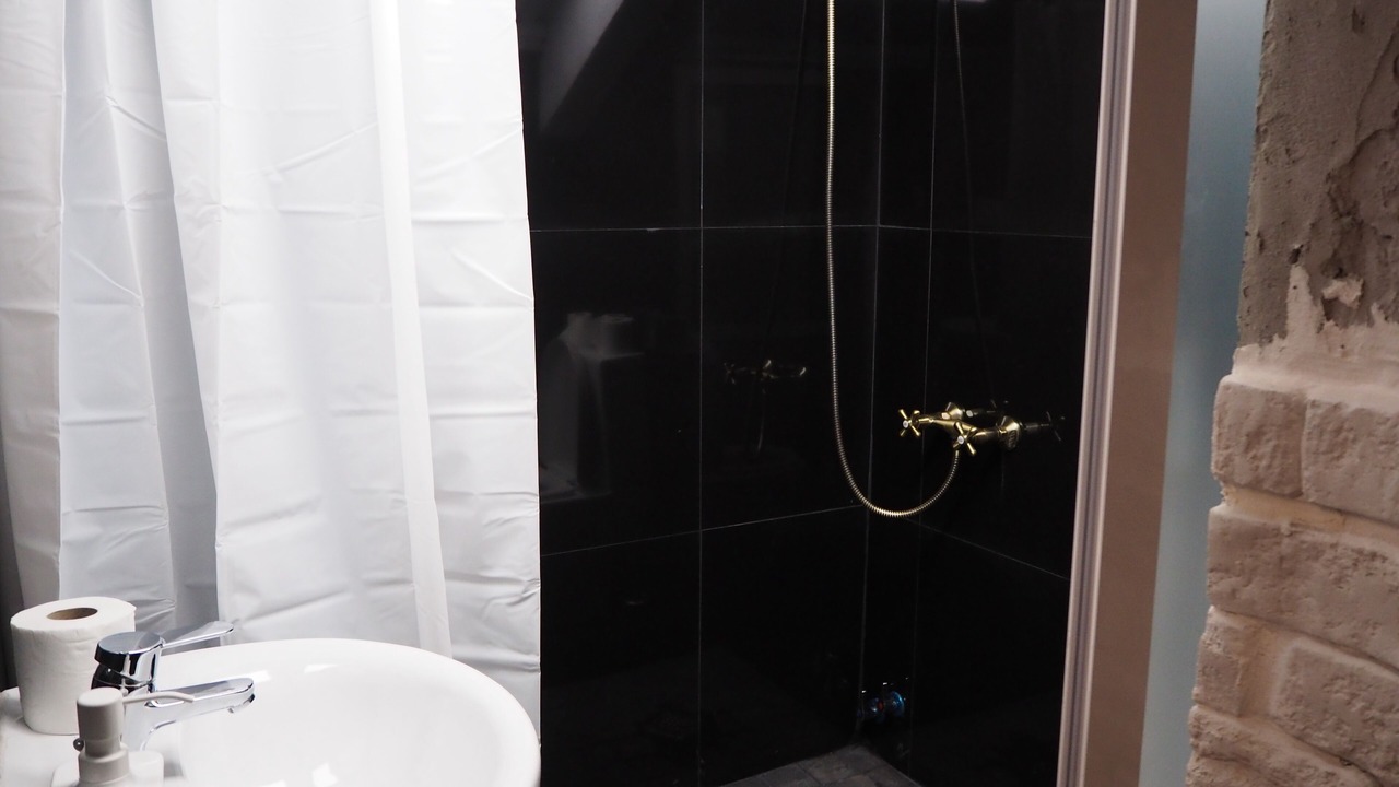 Photo of Bathroom in La Linea de la Concepcion