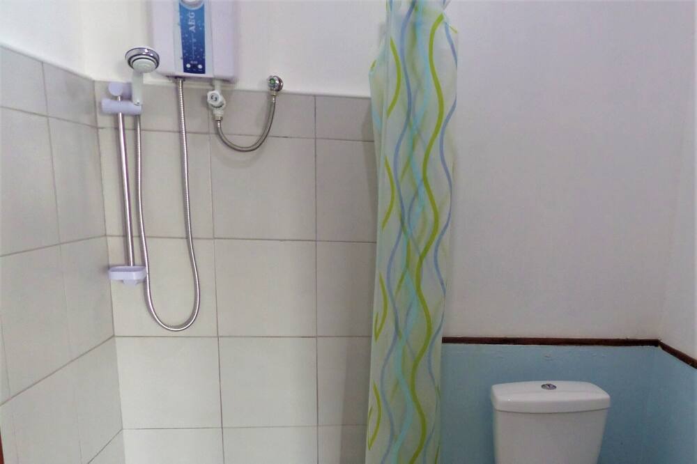 Photo of Bathroom in Yumbing