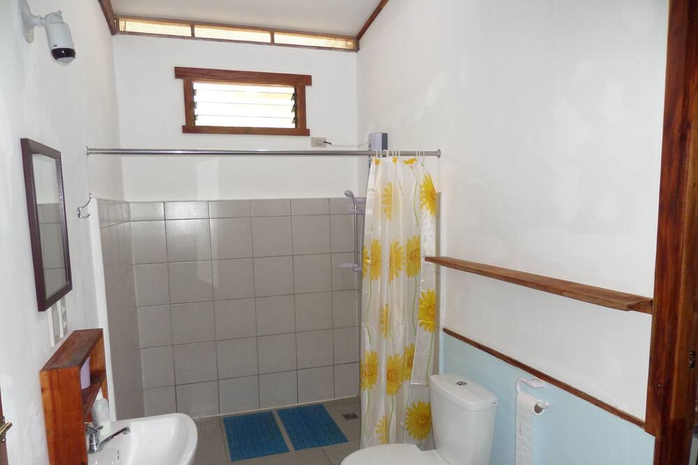 Photo of Bathroom in Yumbing