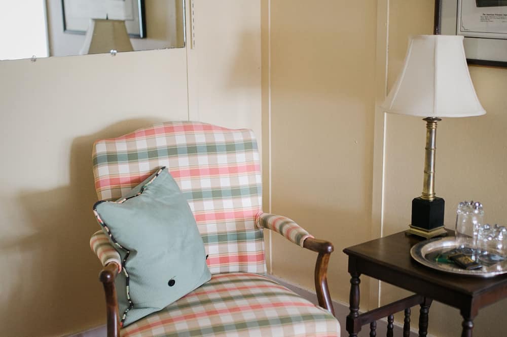Photo of Livingroom in West Camp