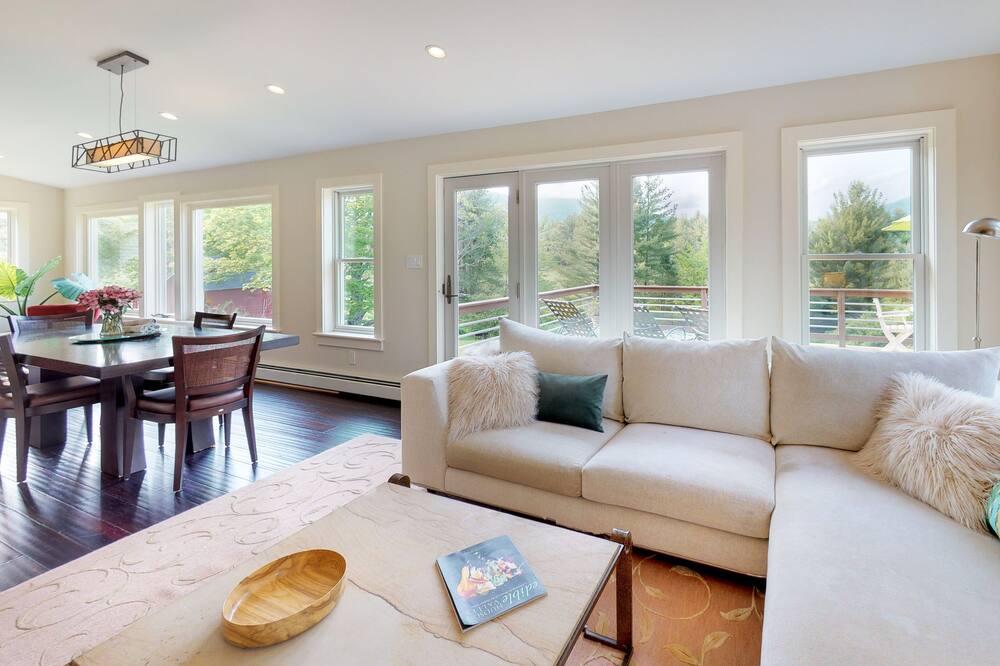 Photo of Livingroom in Willow
