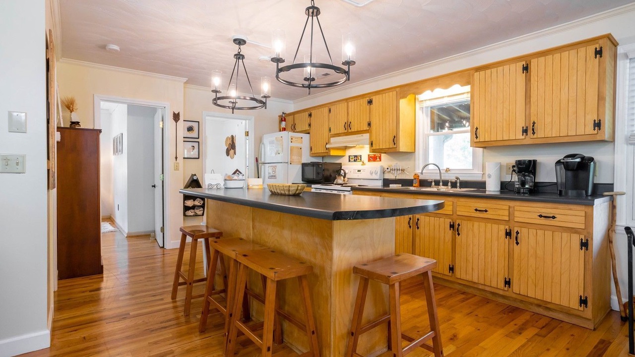 Photo of Kitchen in Draper