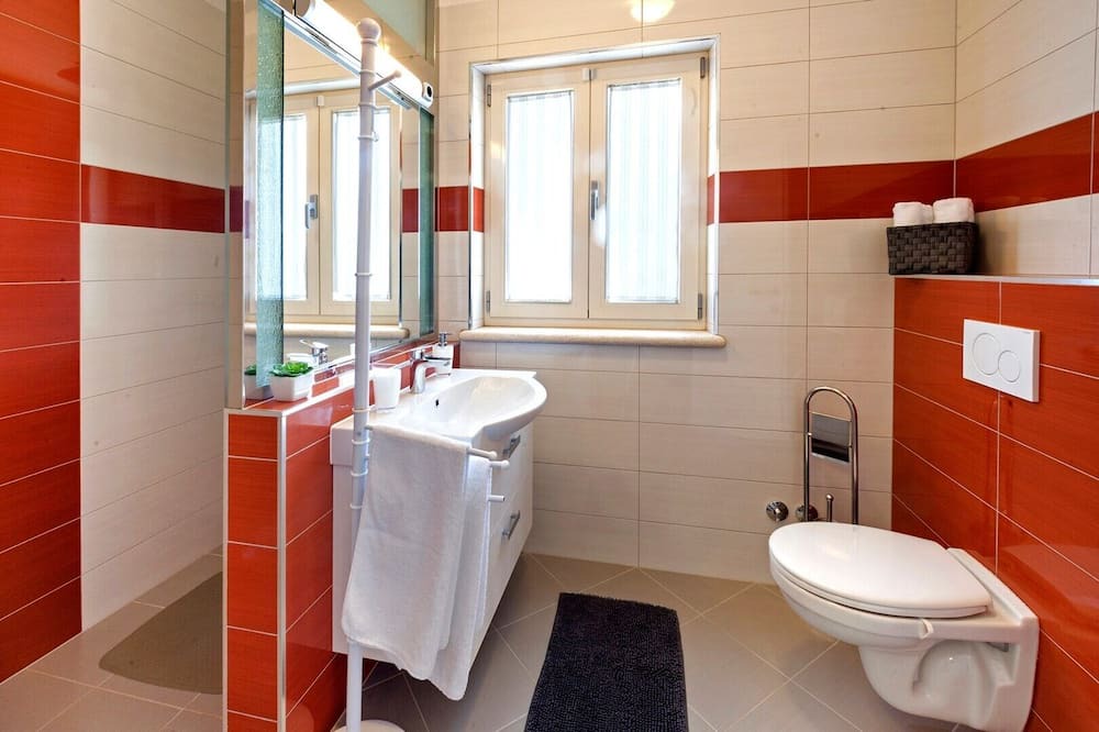 Photo of Bathroom in Labinci