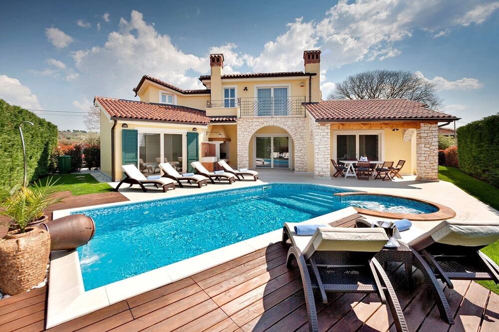 Photo of Outdoor in Labinci