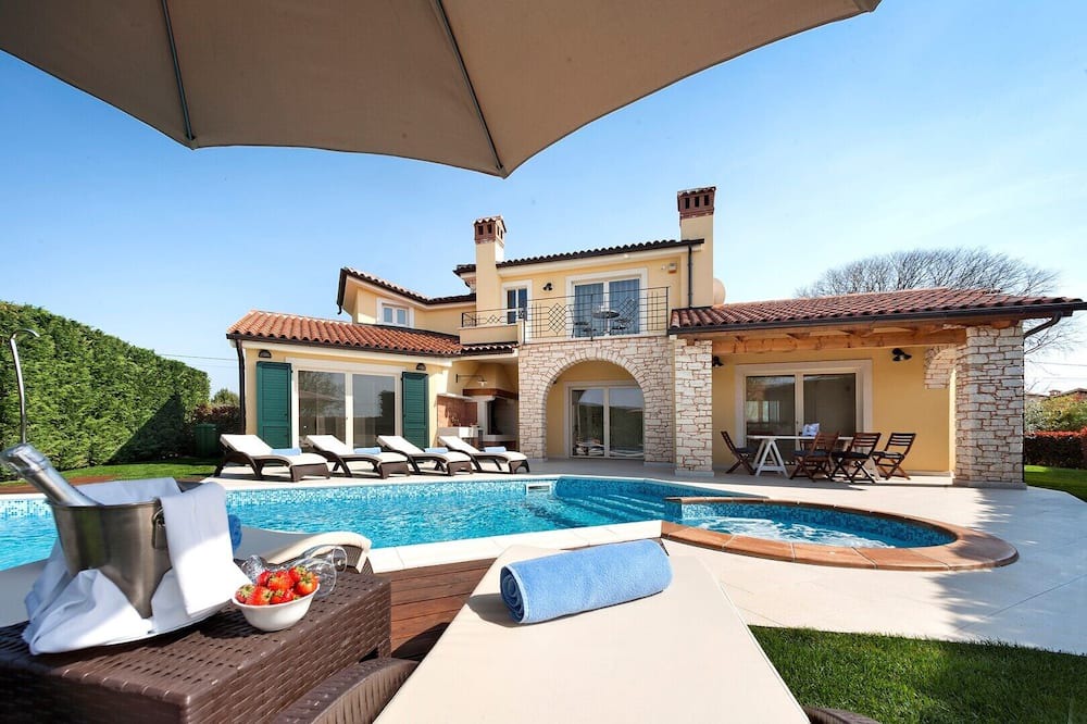 Photo of Outdoor in Labinci