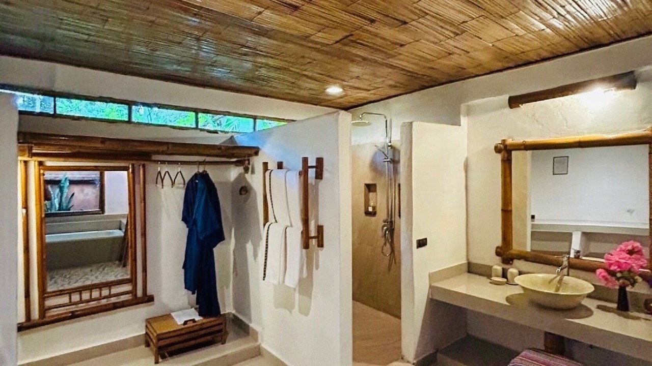 Photo of Bathroom in Mae Chan