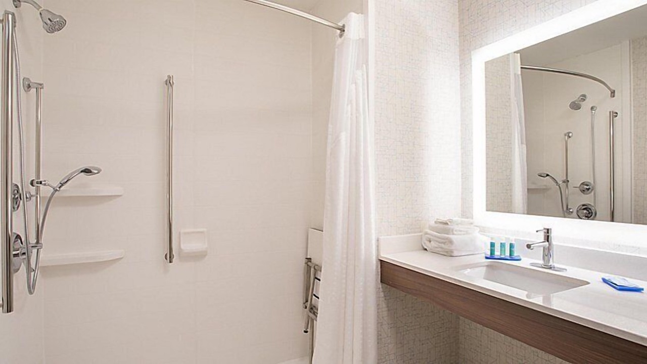 Photo of Bathroom in Troutville