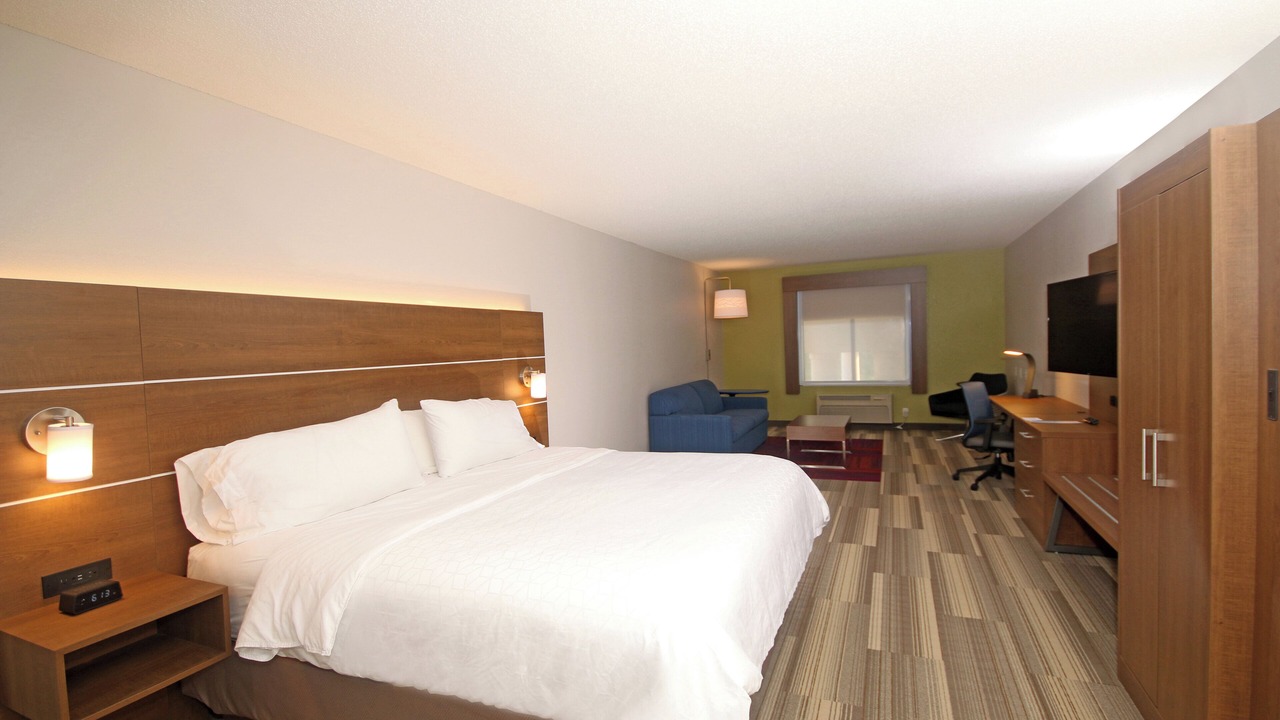 Photo of Bedroom in Troutville