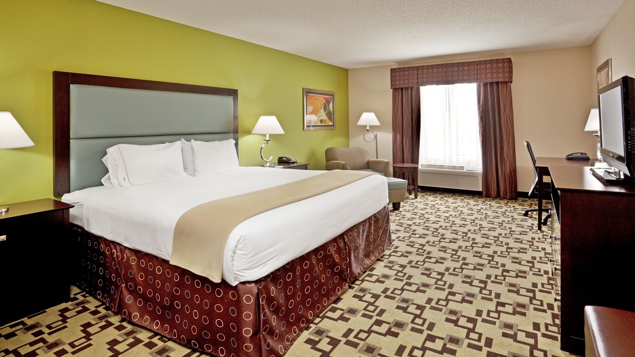 Photo of Bedroom in Troutville