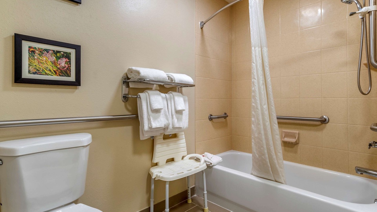 Photo of Bathroom in Niceville