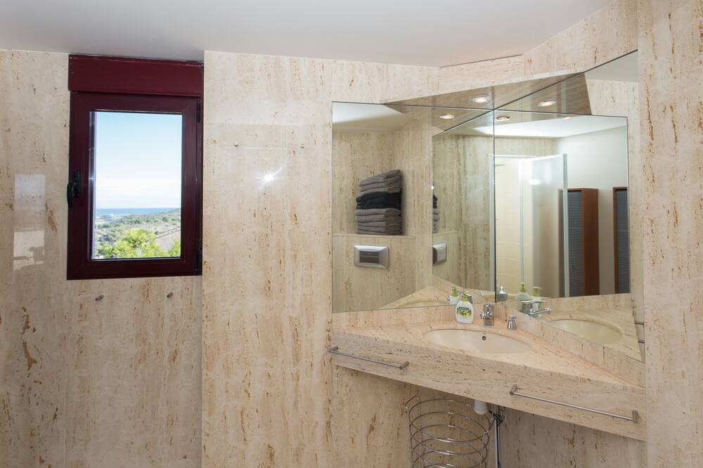Photo of Bathroom in Cullera