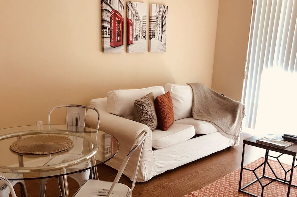 Photo of Livingroom in Coral Gables