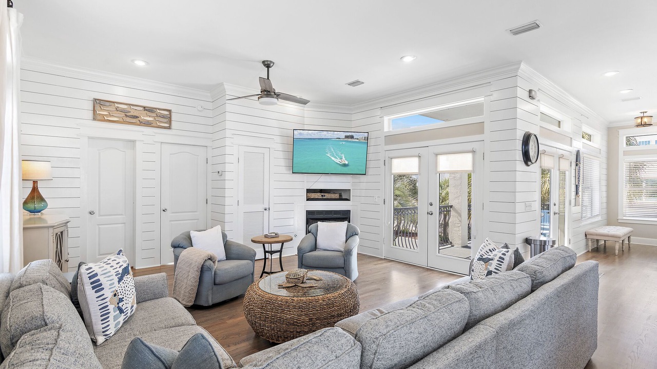 Photo of Livingroom in Rosemary Beach