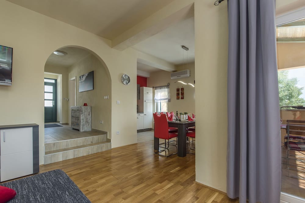 Photo of Livingroom in Rojci