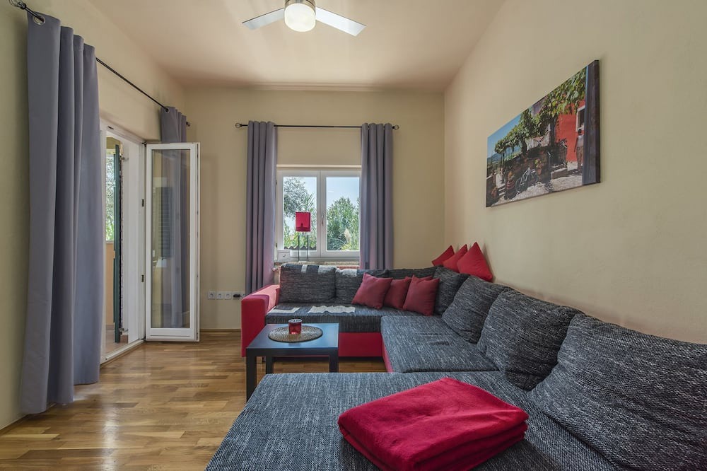 Photo of Livingroom in Rojci