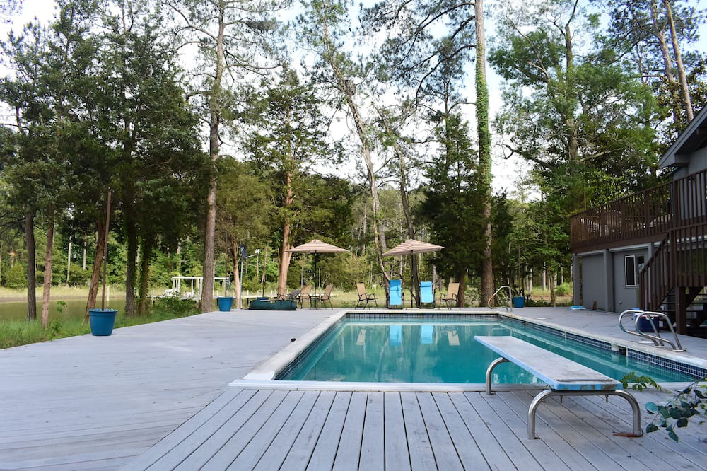 Photo of Outdoor in Ware