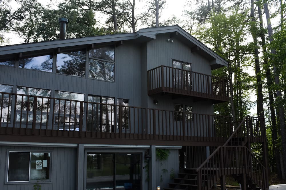 Photo of Outdoor in Ware