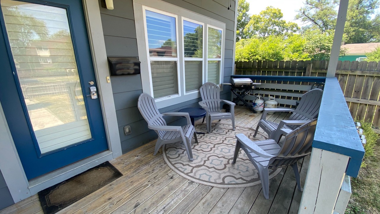 Photo of Patio Balcony in Fountain Square
