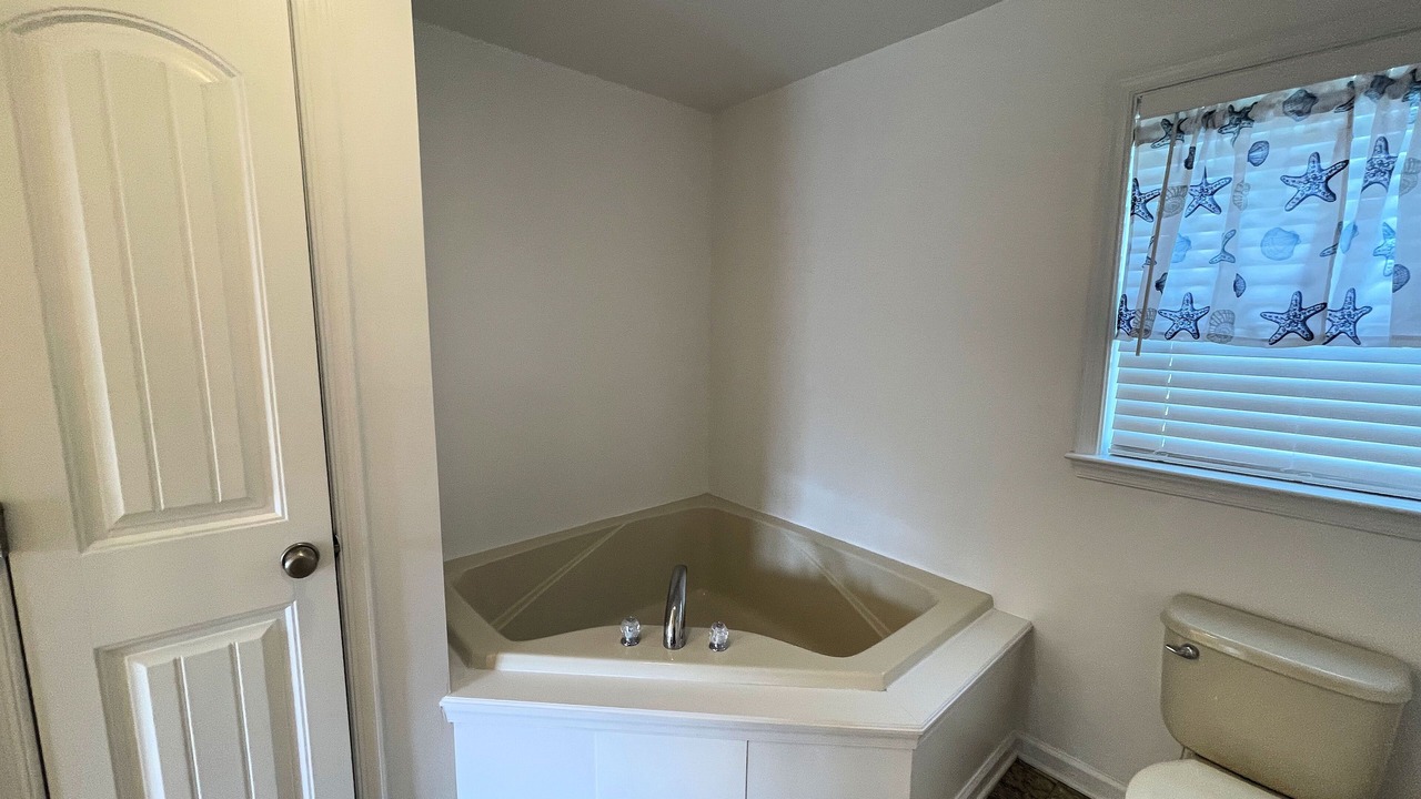 Photo of Bathroom in Piney Island