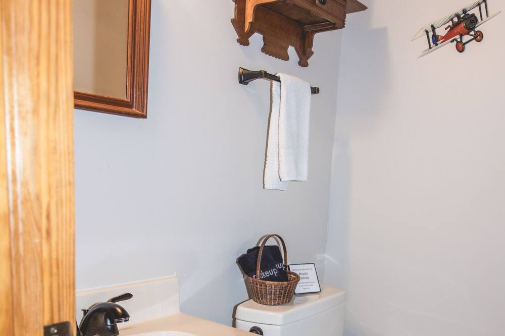 Photo of Bathroom in Natural Bridge