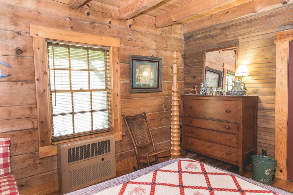 Photo of Bedroom in Natural Bridge