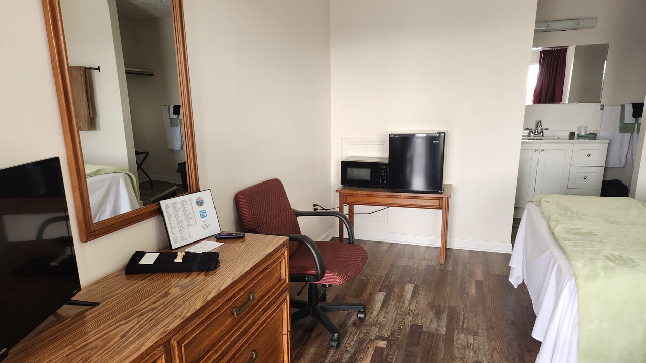 Photo of Bedroom in Max Meadows