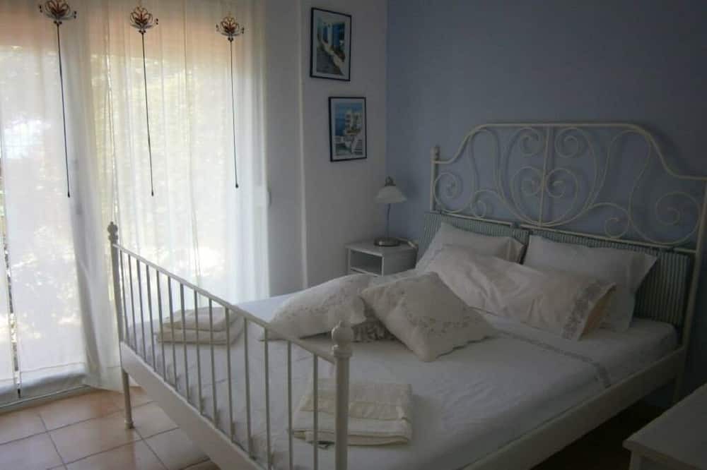 Photo of Bedroom in Parga