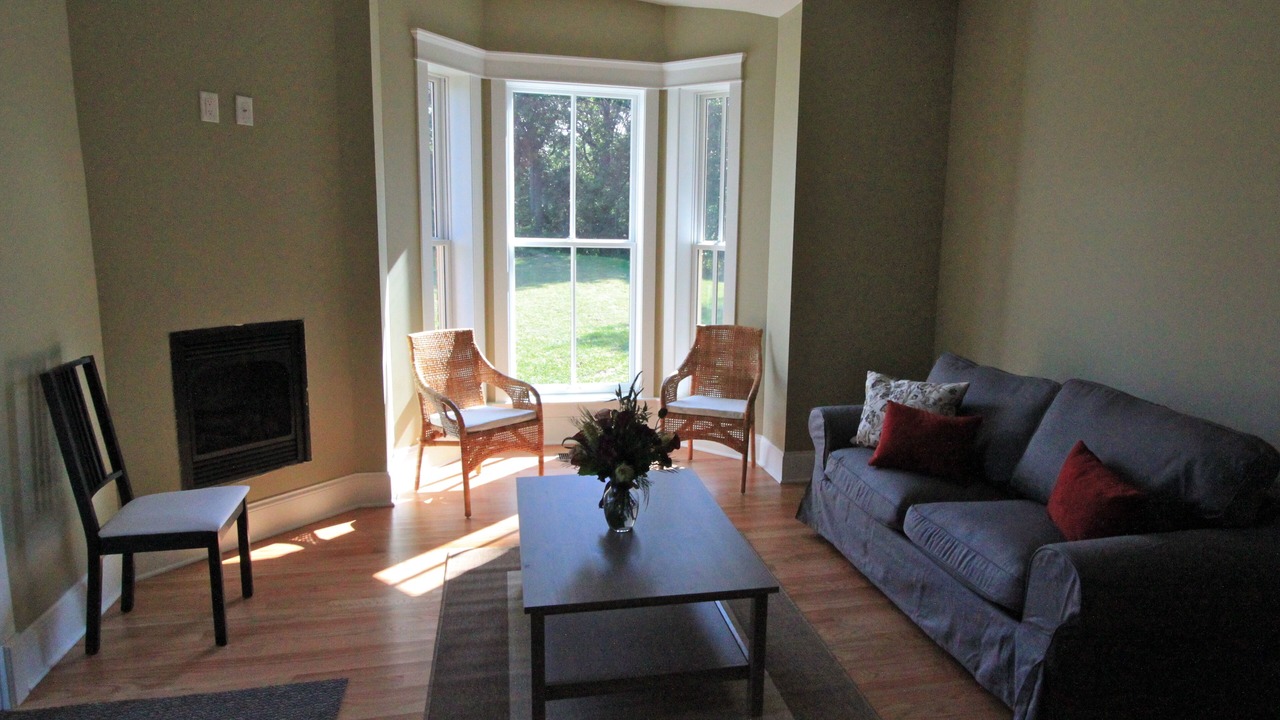 Photo of Livingroom in Wheeler