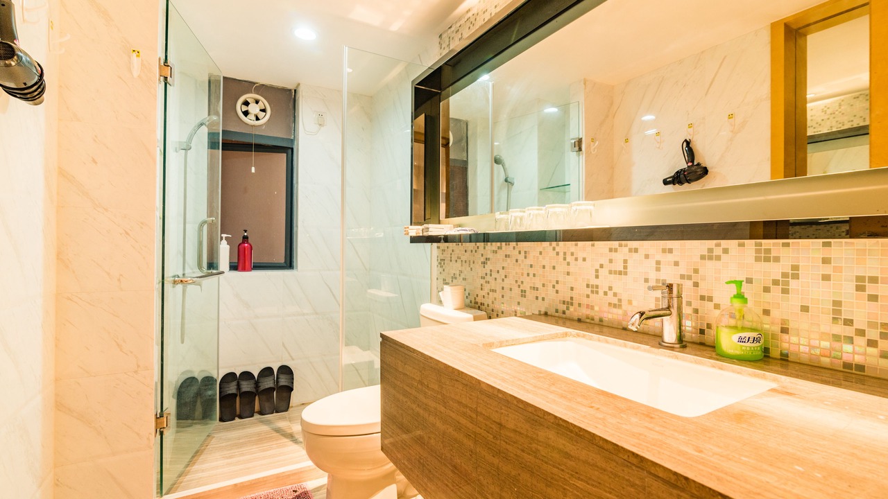 Photo of Bathroom in East District