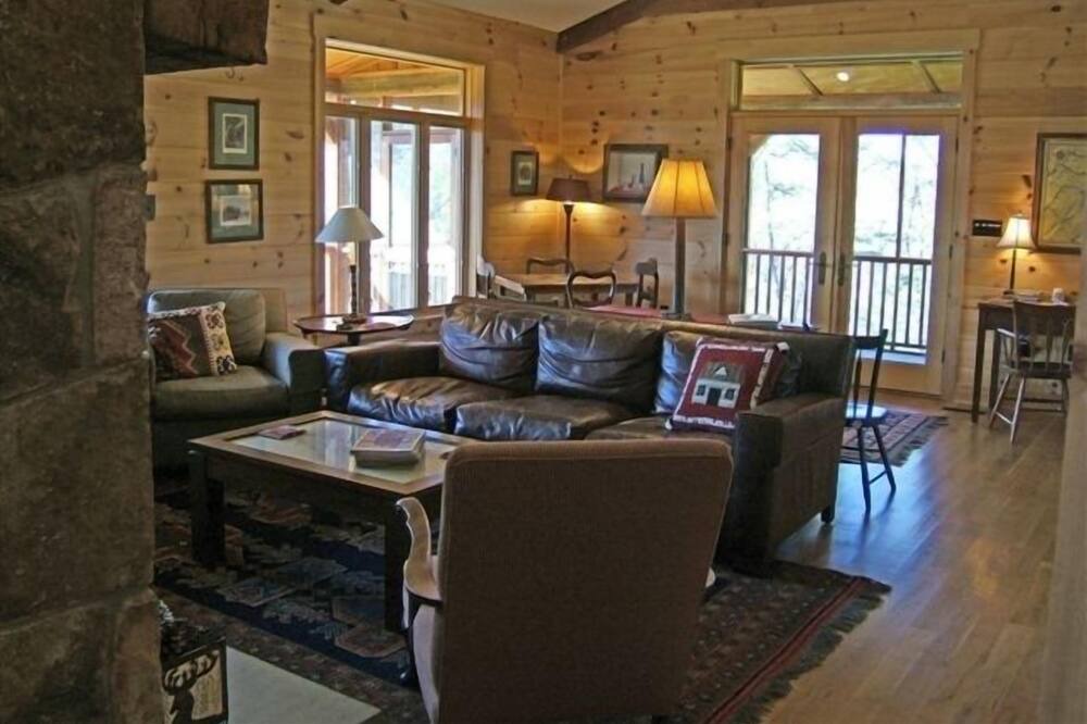 Photo of Livingroom in Hot Springs