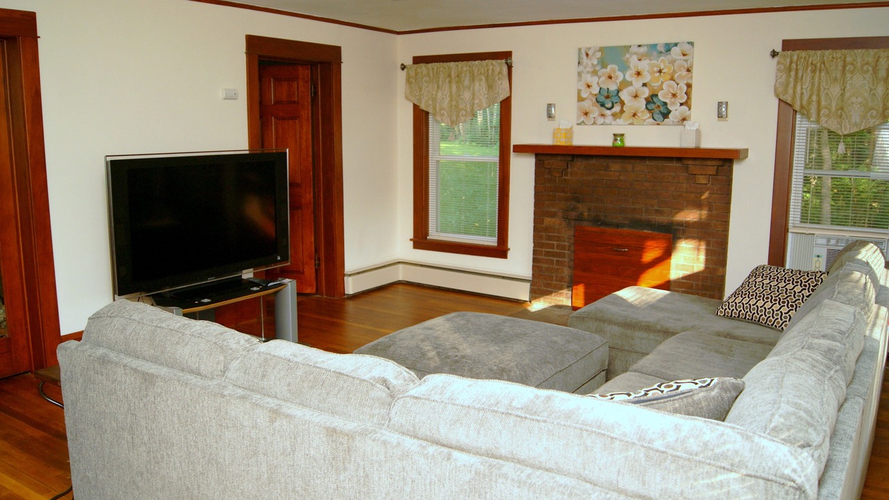 Photo of Livingroom in Newfield